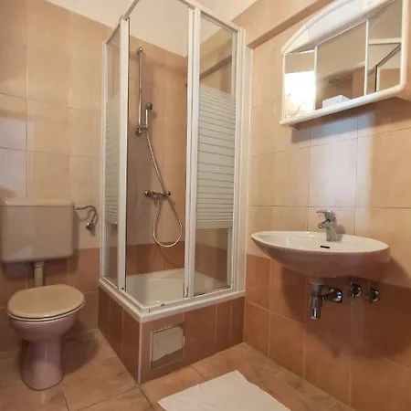 Apartman And Ivan Makarska